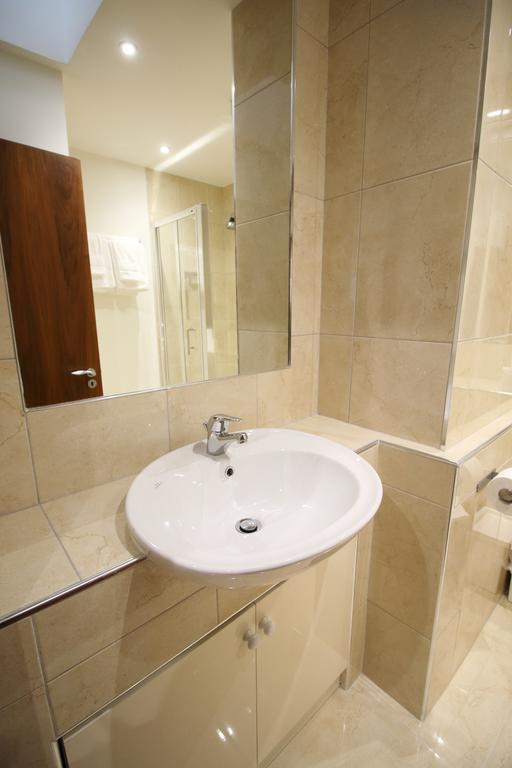 O'Connell Bridge Apartments Дублин Экстерьер фото